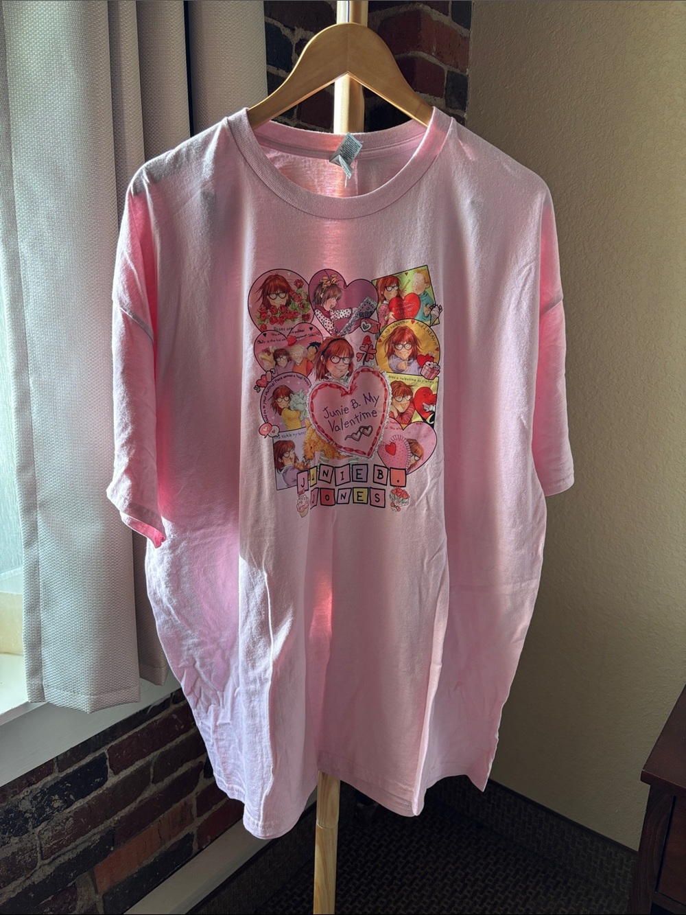 Gildan Pink Short Sleeve Tee with Valentine Heart Collage Graphic